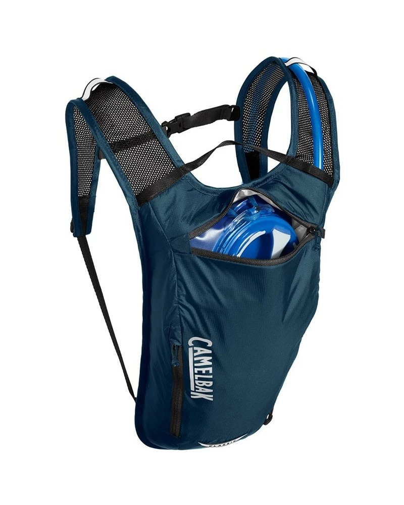 Camelbak Classic Light Zaino Idrico Bici 4 Litri, Gibraltar Navy/Black (Sacca Idrica Crux Da 2 Litri Inclusa) 6 Camelbak Classic Light Zaino Idrico Bici 4 Litri, Gibraltar Navy/Black (Sacca Idrica Crux Da 2 Litri Inclusa) - immagine 4