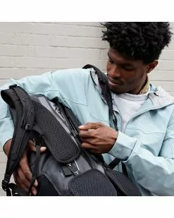 Ortlieb Atrack CR Zaino 25 Litri Impermeabile, Nero 21 Ortlieb Atrack CR Zaino 25 Litri Impermeabile, Nero -Vendite Caschi ortlieb atrack cr zaino 25 litri impermeabile nero 9