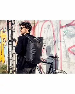 Ortlieb Velocity PS Zaino Impermeabile 23 Litri, Nero 8 Ortlieb Velocity PS Zaino Impermeabile 23 Litri, Nero -Vendite Caschi ortlieb velocity ps zaino impermeabile 23 litrinero 2